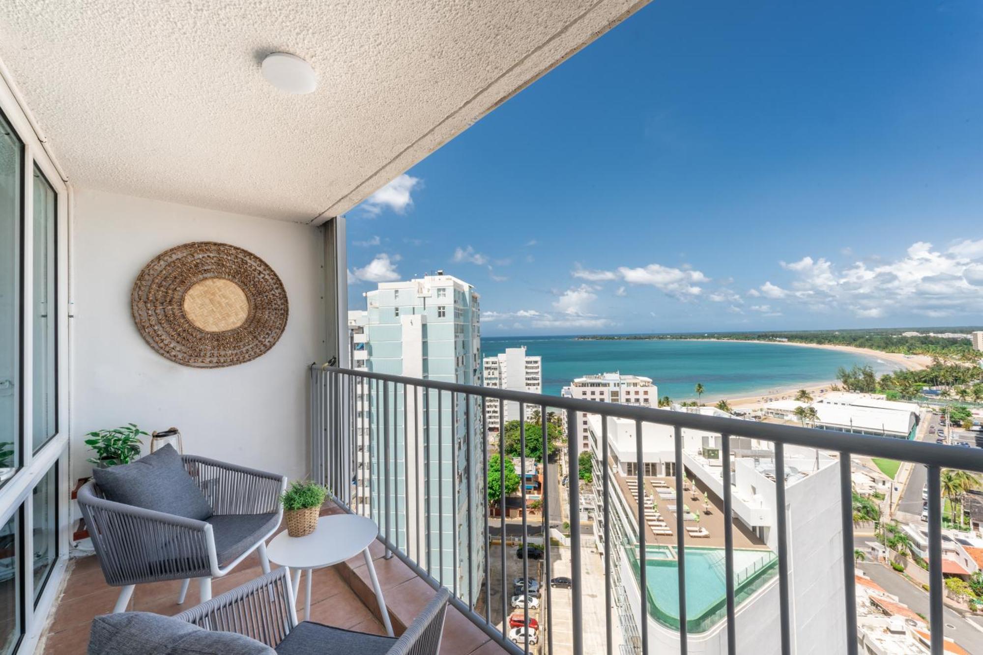 Ocean View Deluxe Suite: Pvt. Beach & Pool San Juan Esterno foto