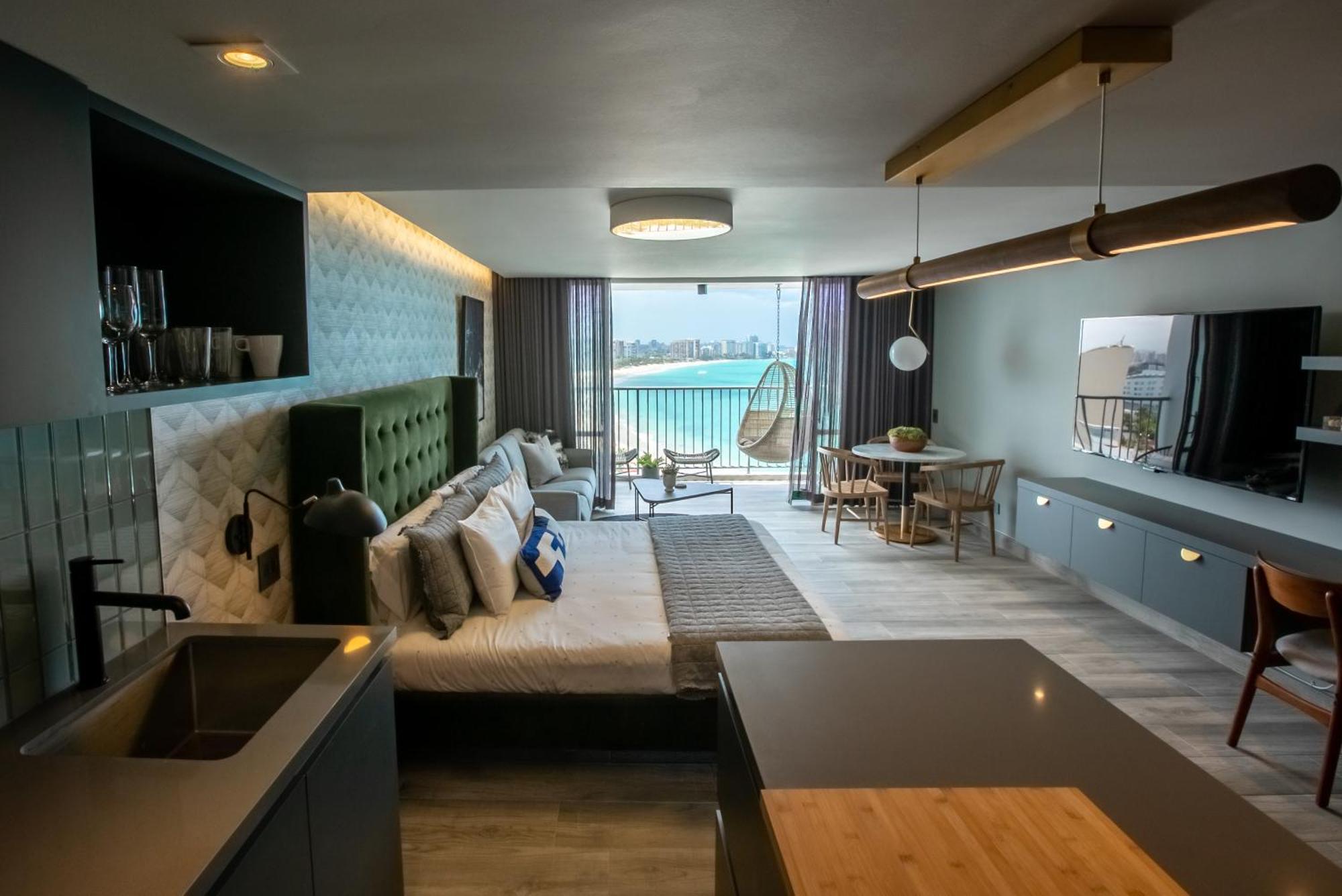 Ocean View Deluxe Suite: Pvt. Beach & Pool San Juan Esterno foto